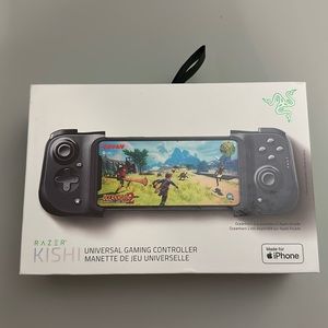 RAZER KISHI UNIVERSAL GAMING CONTROLLER for iPhone
